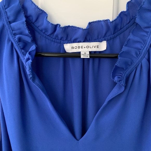 Cobalt blue sleeveless top. - Picture 3 of 3